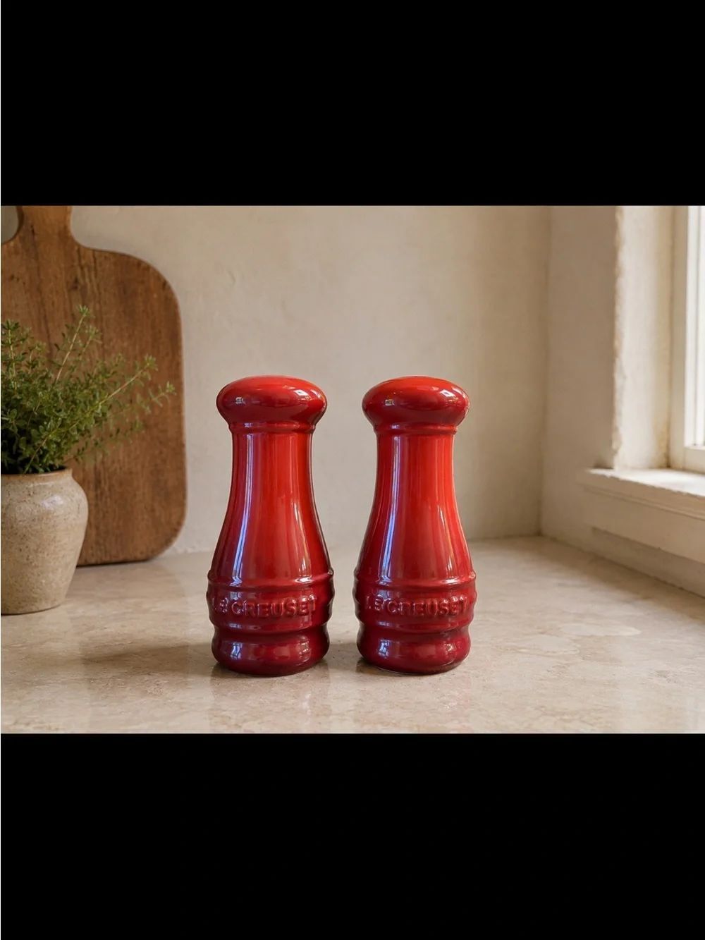 Le Creuset Stoneware Salt & Pepper Shaker Set in Cerise